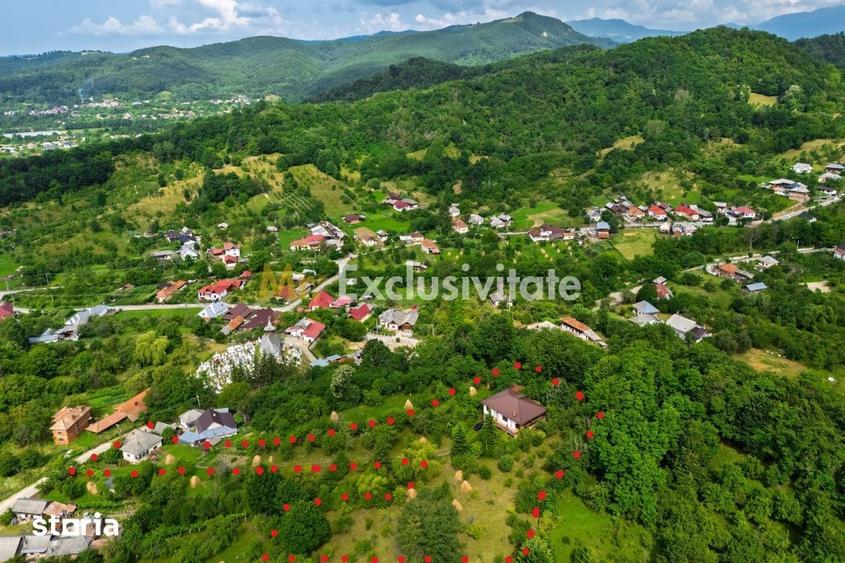 Casă cu 3 camere cu Teren 6290 Mp în Corbi