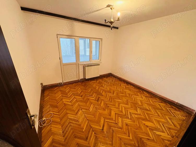 Apartament cu 3 camere decomandat în Kiseleff