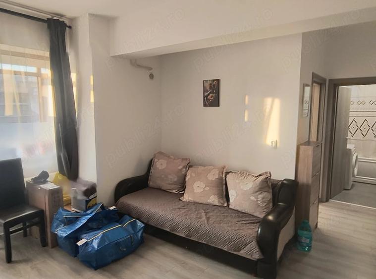 Apartament cu 2 camere decomandat în Nicolina
