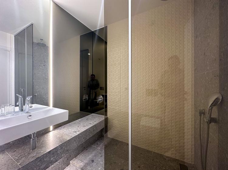 Apartament cu 2 camere semidecomandat, mobilat în Floreasca