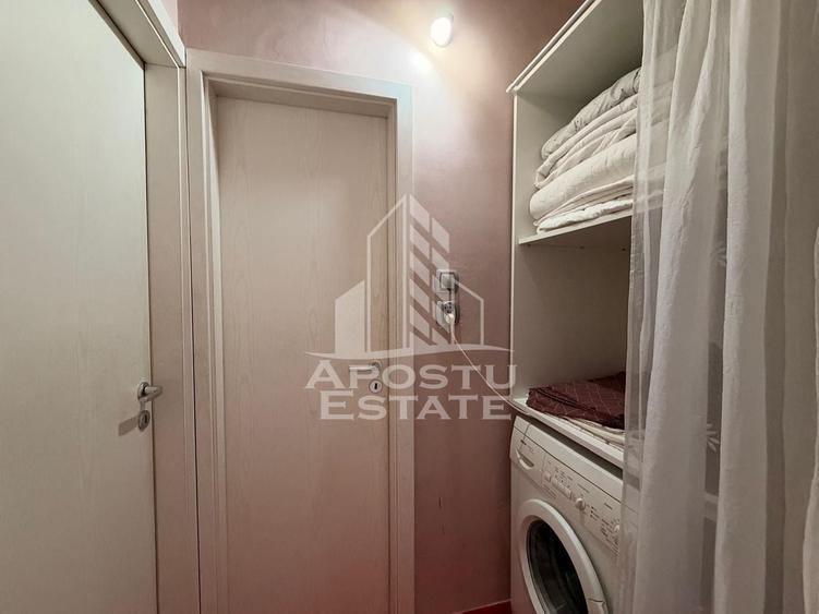 Apartament cu 2 camere semidecomandat, mobilat în Complex Studențesc