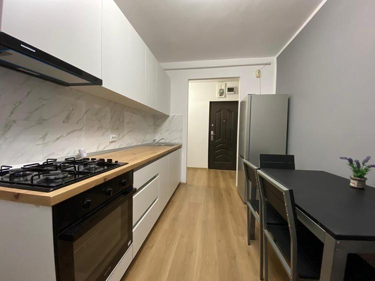 Apartament cu 2 camere decomandat în Band