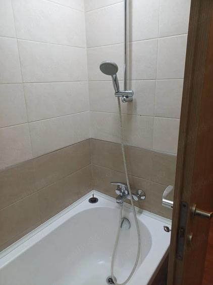 Apartament cu 2 camere decomandat în Moșilor