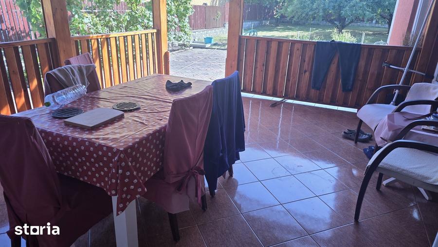 Casă cu 5 camere cu Teren 1159 Mp în Ceangăi