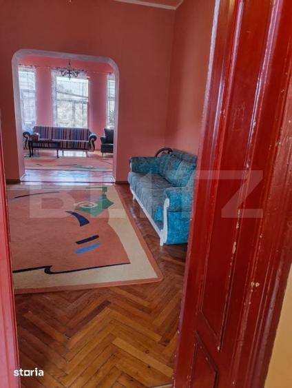 Casă cu 5 camere semidecomandat cu Teren 473 Mp în Ultracentral