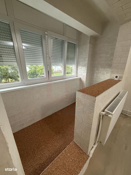 Apartament cu 3 camere decomandat în Port
