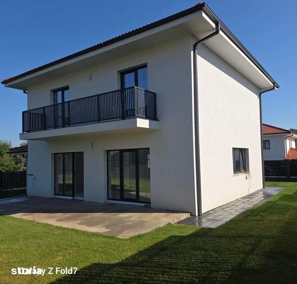 Casă cu 4 camere cu Teren 500 Mp în Chinteni