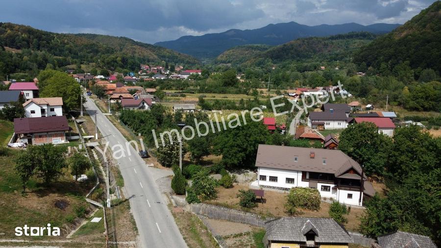 Casă cu 4 camere cu Teren 5146 Mp în Sălătrucu