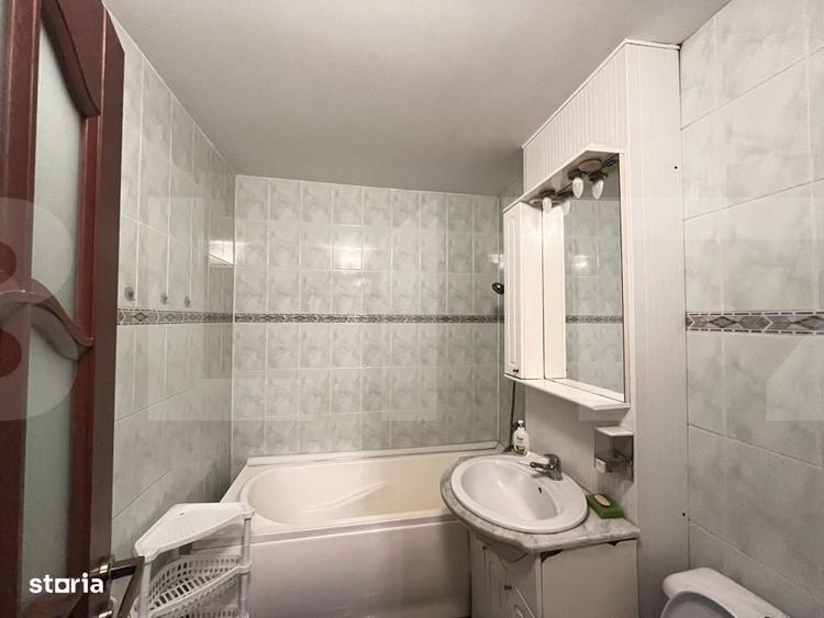 Apartament cu 3 camere decomandat, mobilat în Central