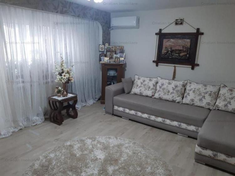 Apartament cu 2 camere semidecomandat în Buzaului