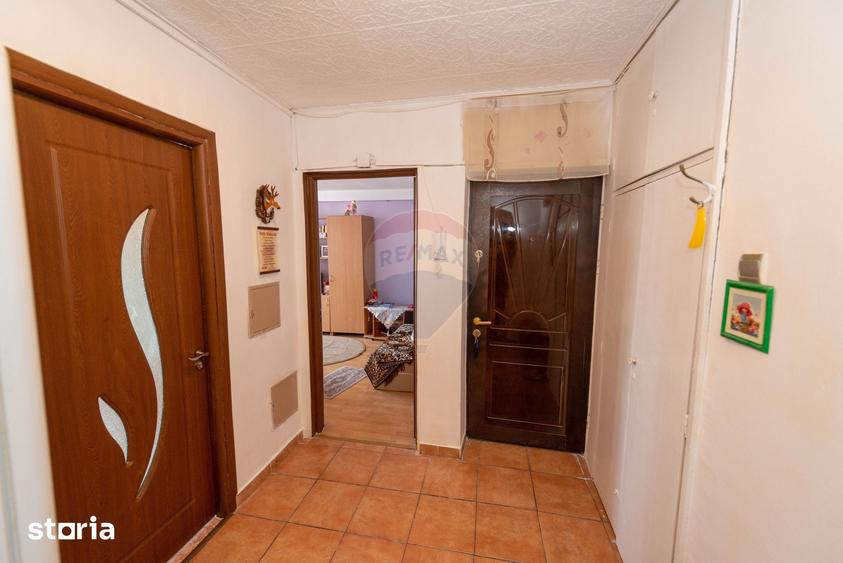 Apartament cu 3 camere decomandat în Sălăjan