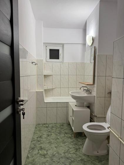 Garsonieră decomandată în Spitalul Județean