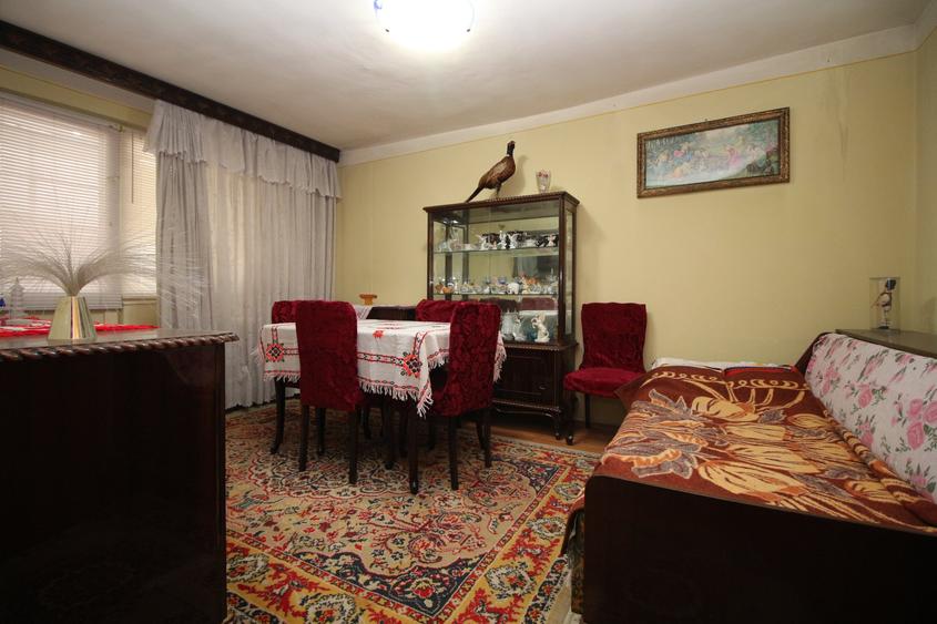 Apartament cu 3 camere decomandat, mobilat în Câmpia Libertății