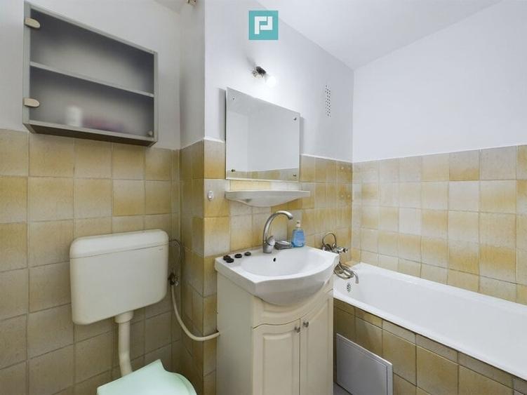 Apartament cu 2 camere decomandat în P-ța Muncii