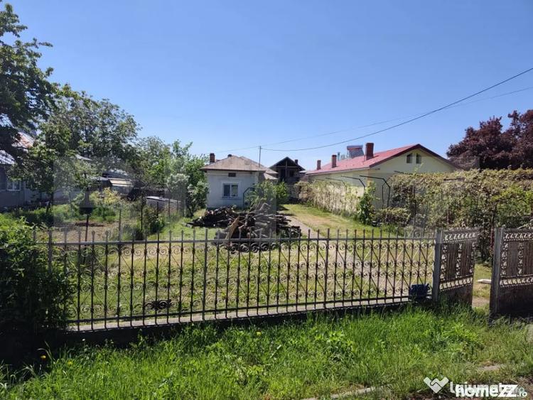 Casă cu 4 camere cu Teren 1970 Mp în Central
