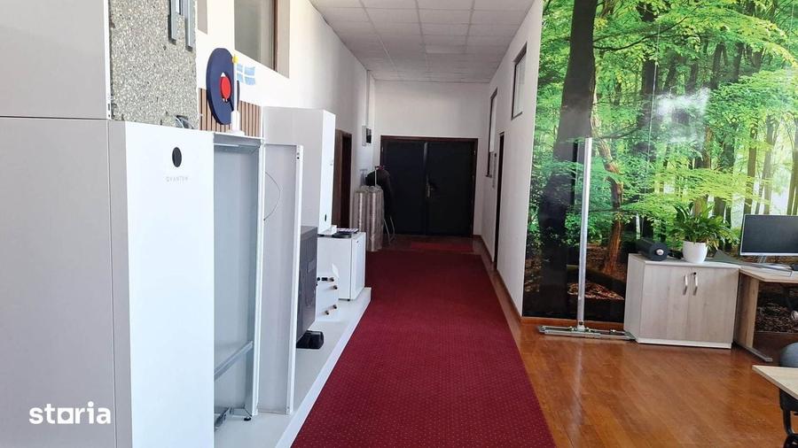 Spațiu comercial, de 150 mp, în Est