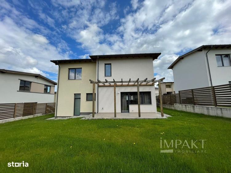 Casa / Vila cu 4 camere de inchiriat - Dezmir - 17