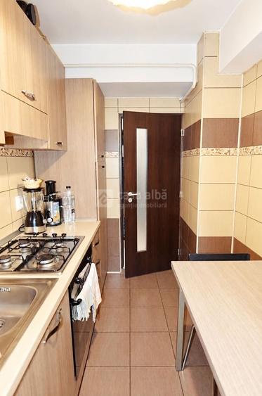 Apartament cu 2 camere nedecomandat, mobilat în Nicolina