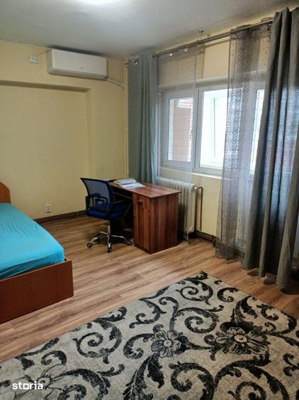 Garsonieră decomandată în Gară