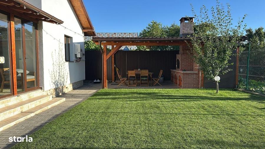 Casă cu 4 camere cu Teren 470 Mp în Golești