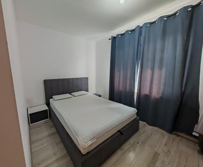 Apartament cu 2 camere decomandat în Trivale