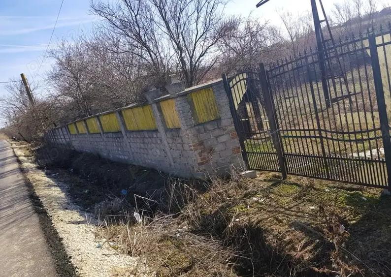 Teren de 1512 mp, în Turia
