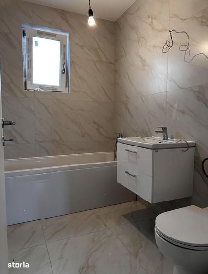 Casă cu 5 camere cu Teren 300 Mp în Central