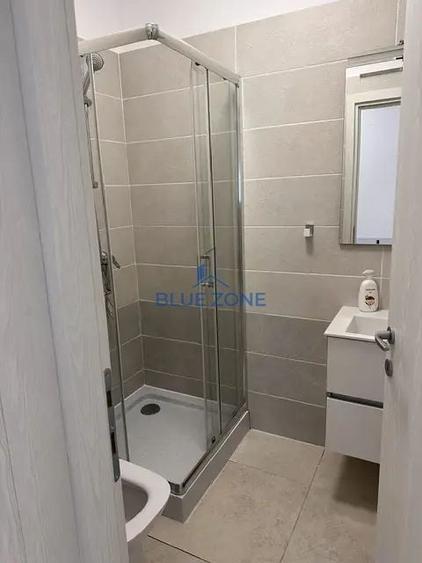 Apartament cu 3 camere decomandat, mobilat în Crângași