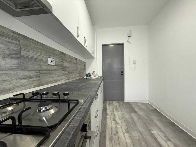 Apartament cu 3 camere decomandat în Basarabia