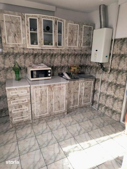 Casă cu 4 camere cu Teren 2064 Mp în Central