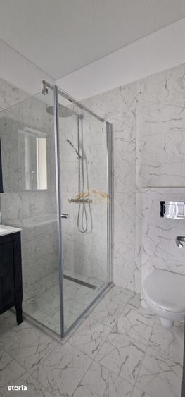 Casă cu 4 camere cu Teren 453 Mp în Vărăști