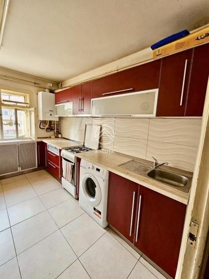 Apartament cu 3 camere decomandat în Mărăști