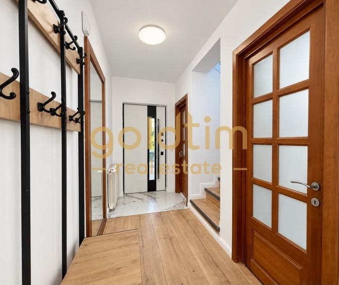 Duplex cu 5 camere cu Canalizare în Iancu Nicolae