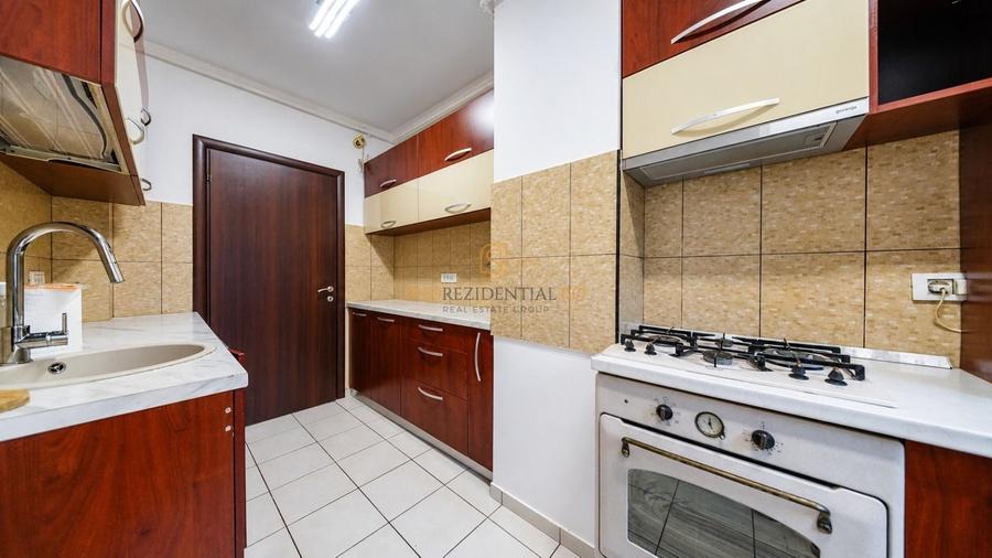 Apartament 3 camere, complet mobilat, decomandat, etaj intermediar - 11
