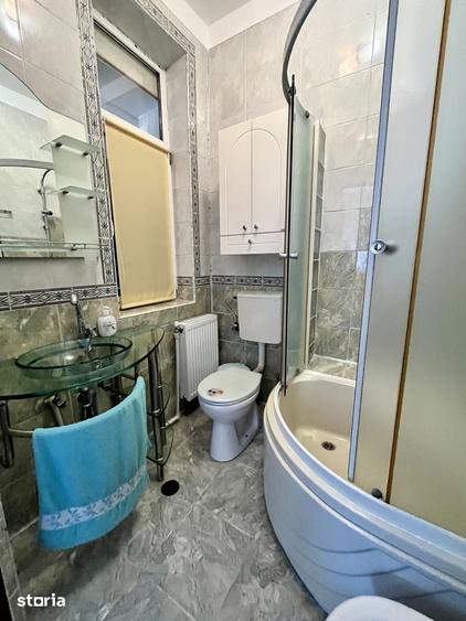 Casă cu 5 camere cu Teren 300 Mp în Călărași