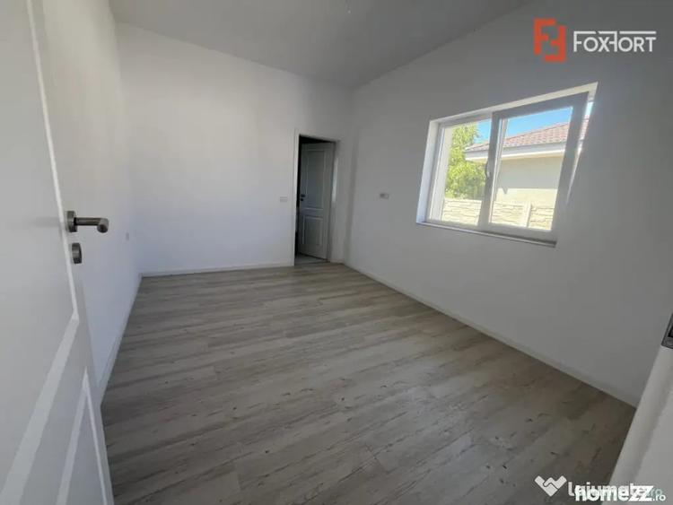 Casă cu 4 camere cu Teren 250 Mp în Moșnița Nouă