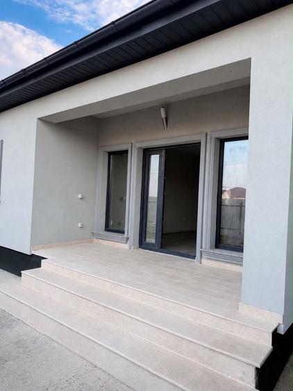 Casă cu 4 camere cu Teren 450 Mp în Cumpăna