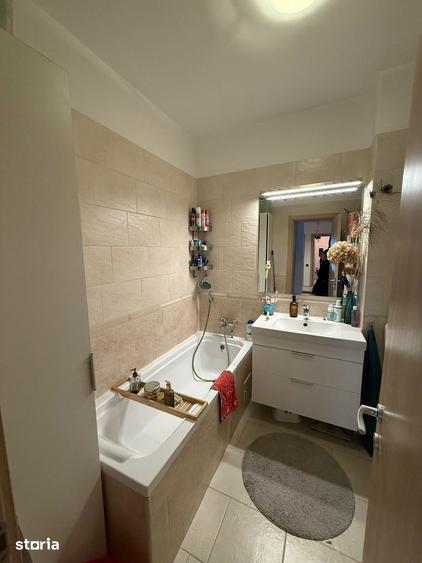 Apartament cu 3 camere decomandat în Rahova
