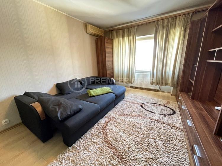 Apartament cu 3 camere decomandat în Dacia