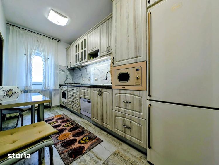 Apartament cu 2 camere decomandat în Pajura