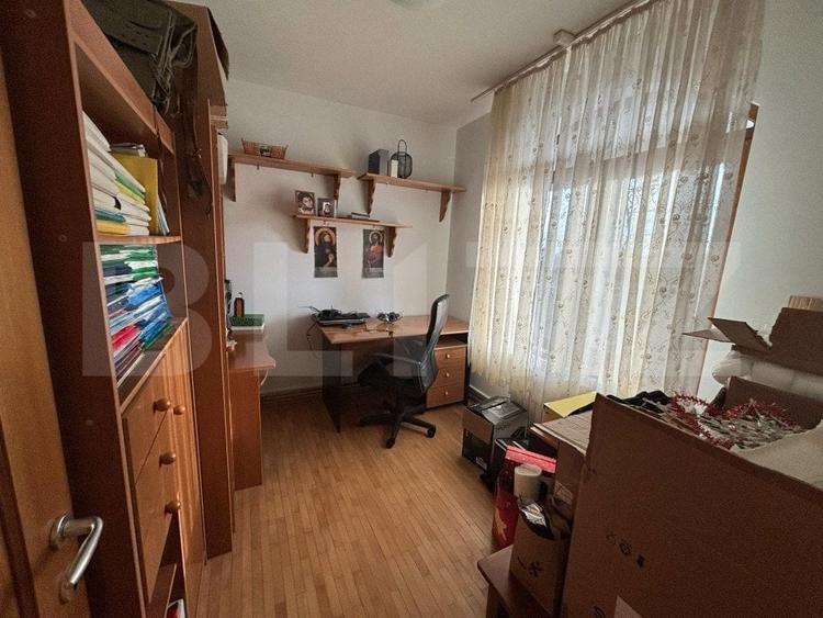 Casă cu 5 camere cu Teren 2300 Mp în Aninoasa