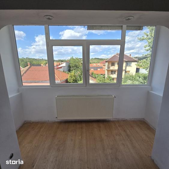 Apartament cu 3 camere în Rogerius