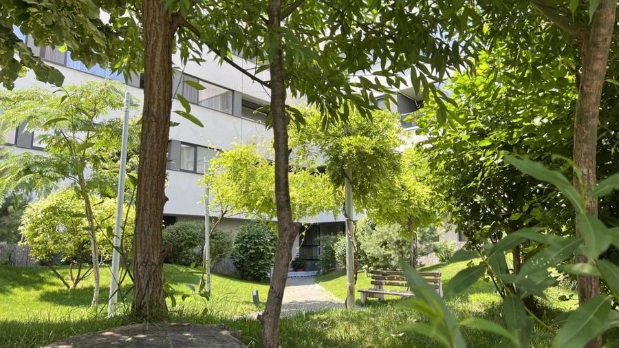 Apartament cu 4 camere decomandat în Bucureștii Noi