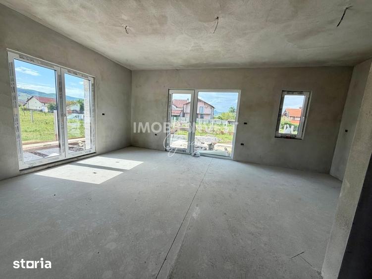 Casă cu 3 camere cu Teren 510 Mp în Central