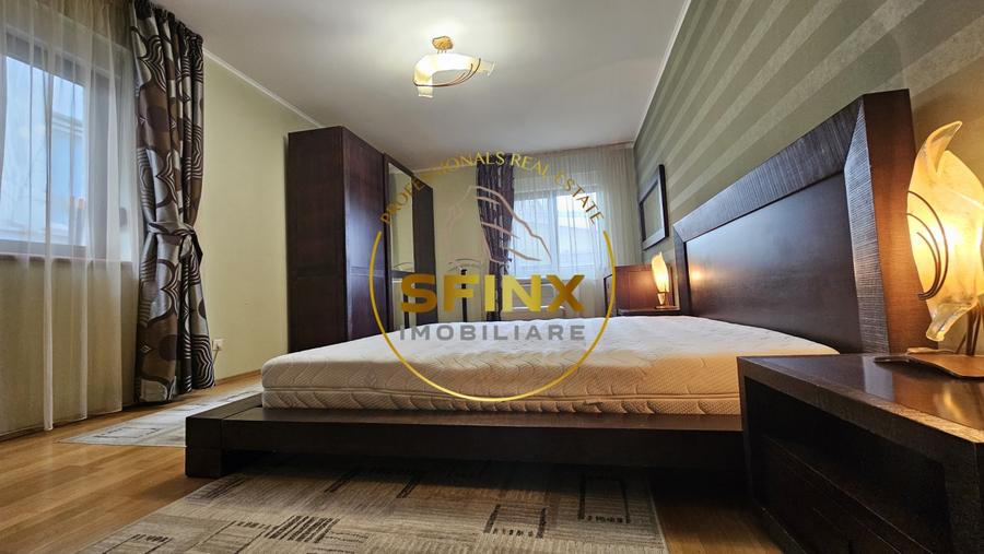Apartament cu 3 camere decomandat, mobilat în Polonă