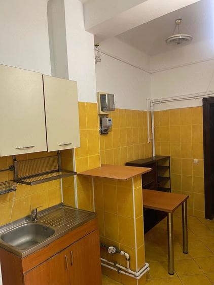 Garsonieră decomandată în Cișmigiu