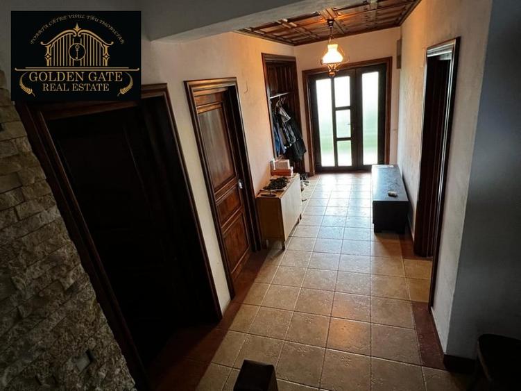 Casă individuală cu 6 camere cu Teren 1741 Mp în Periș