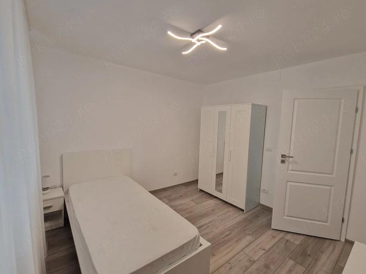Apartament cu 3 camere decomandat în Podgoria