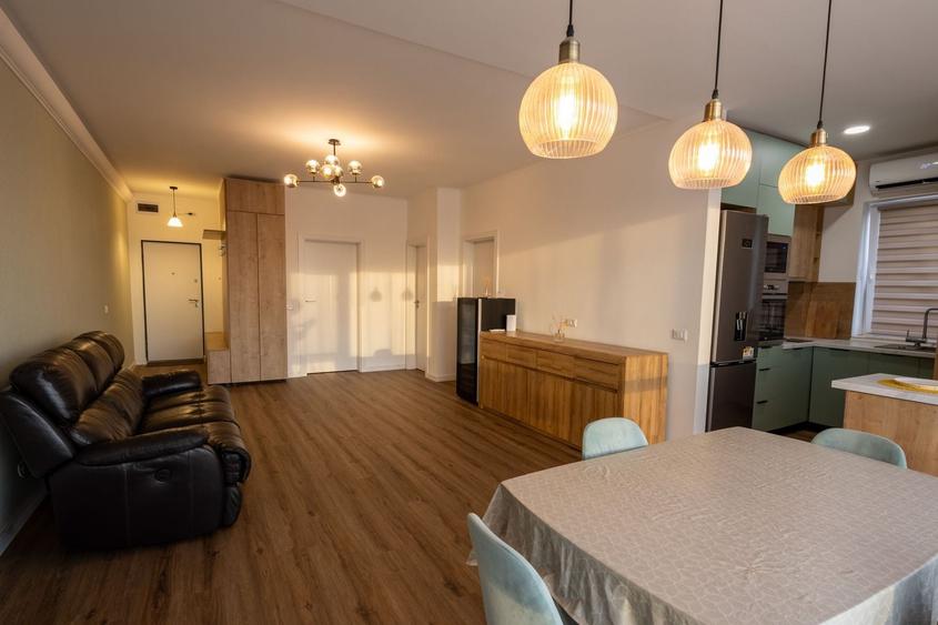 Apartament cu 3 camere decomandat, mobilat în Sântandrei