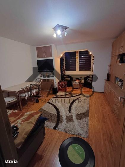 Apartament cu 3 camere în Dâmbu Pietros
